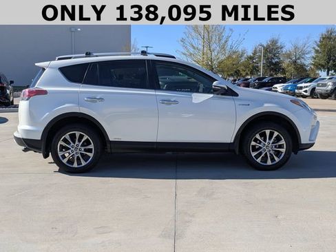 Used 2016 Toyota RAV4 Limited image 4
