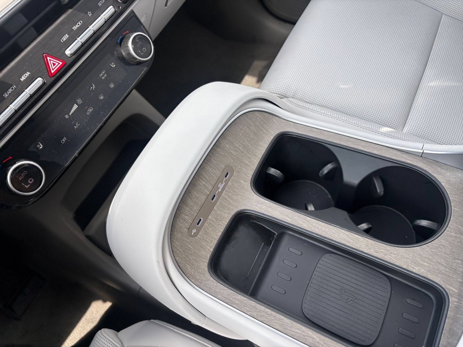 Used 2026 Hyundai Palisade SEL FWD image 44