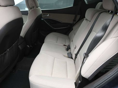 Used 2017 Hyundai Santa Fe Sport image 20