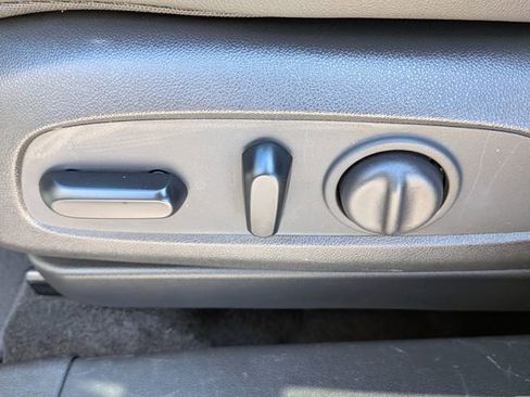 Used 2024 Buick Encore GX Preferred w/ Comfort Package FWD image 17