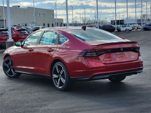 Used 2024 Honda Accord Sport image 5