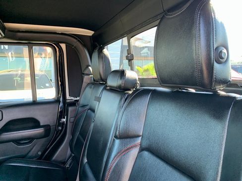 Used 2020 Jeep Gladiator Rubicon image 14