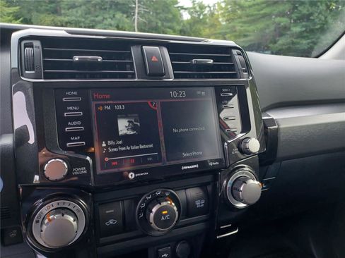 Used 2024 Toyota 4Runner TRD Off-Road Premium image 13