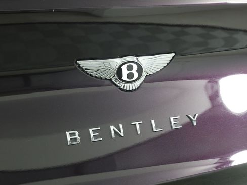 Used 2022 Bentley Bentayga AWD/4WD image 15