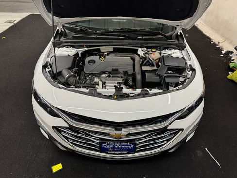 Used 2023 Chevrolet Malibu LT FWD image 12