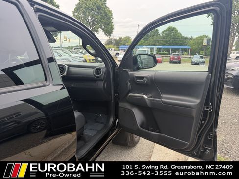 Used 2023 Toyota Tacoma Limited w/ Nightshade Package AWD/4WD image 22