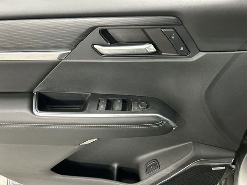 Certified 2024 GMC Acadia Elevation w/ Luxury Package image 11