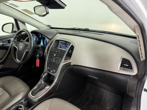Used 2014 Buick Verano FWD image 18