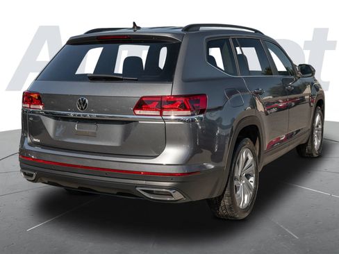 Used 2022 Volkswagen Atlas SE FWD image 3