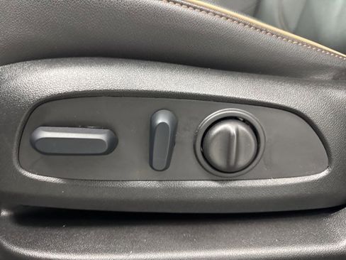 Used 2024 Chevrolet Blazer Premier w/ Driver Confidence II Package image 11