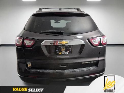 Used 2016 Chevrolet Traverse LT w/ Traveler's Package FWD image 6