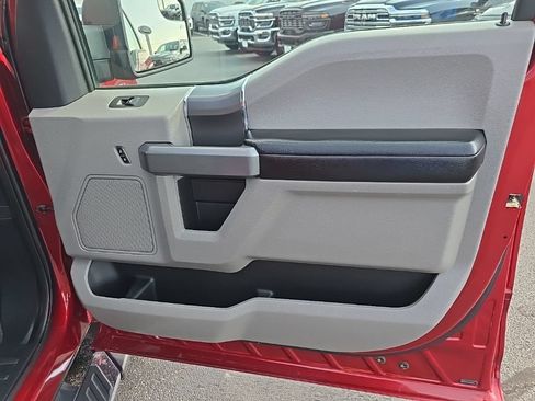 Used 2018 Ford F150 XLT w/ Equipment Group 302A Luxury AWD/4WD image 44