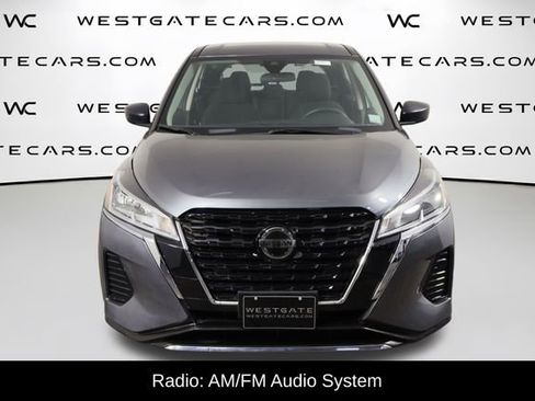 Used 2021 Nissan Kicks S image 2