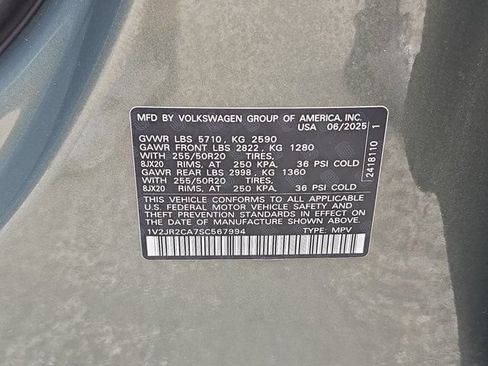 Used 2025 Volkswagen Atlas SE FWD image 33