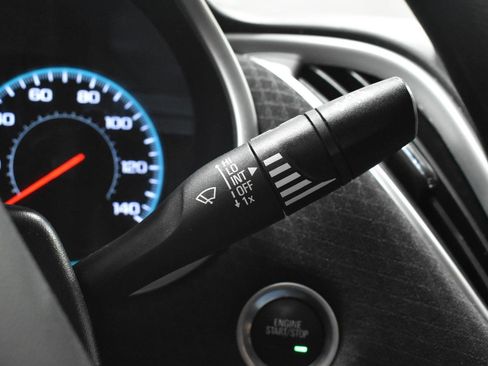 Used 2022 Chevrolet Malibu LT FWD image 12