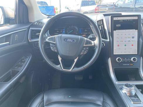Used 2022 Ford Edge SEL AWD/4WD image 16