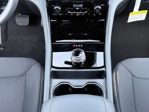 New 2026 Jeep Grand Cherokee Laredo RWD image 18