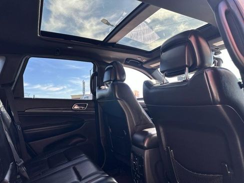 Used 2018 Jeep Grand Cherokee Limited w/ Luxury Group II AWD/4WD image 7