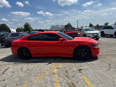 Used 2018 Dodge Charger SRT Hellcat RWD image 5