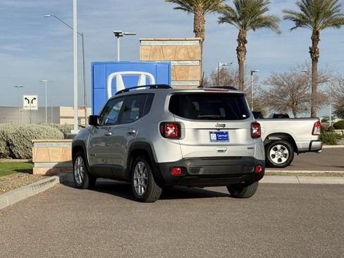 Used 2019 Jeep Renegade Latitude w/ UConnect 8.4 Nav Group image 6