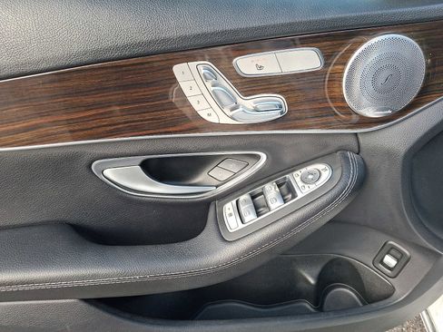 Used 2017 Mercedes-Benz C 300 C 300 image 9