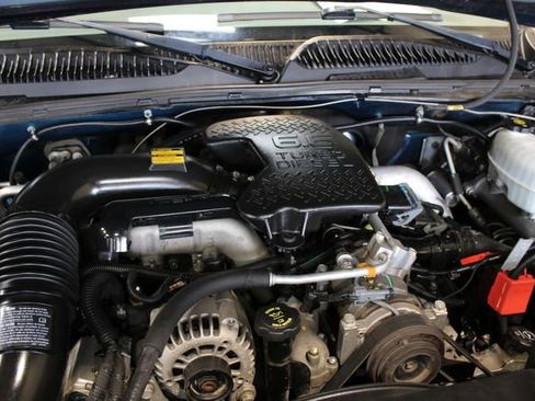 Used 2005 GMC Sierra 2500 SLT w/ Heavy-Duty Power Package image 30