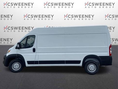 New 2024 RAM ProMaster 2500 w/ Convenience Group image 6
