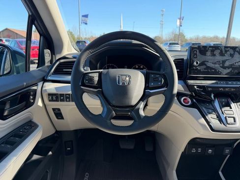 New 2026 Honda Odyssey Touring image 30