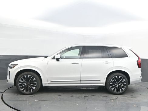 New 2026 Volvo XC90 B6 Ultra w/ Protection Package image 4
