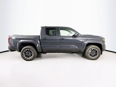 Used 2025 Toyota Tacoma TRD Sport RWD image 2