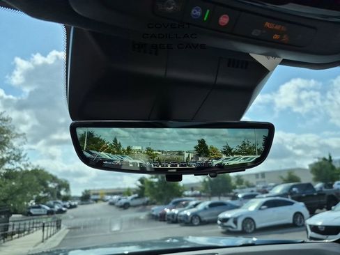 New 2026 Cadillac Escalade Platinum Sport w/ LPO, ONYX Package image 29