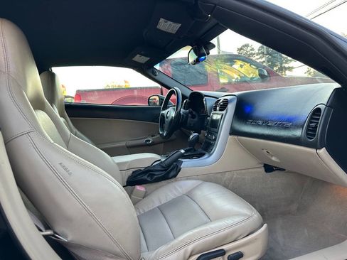 Used 2006 Chevrolet Corvette Convertible w/ Preferred Equipment Group image 15