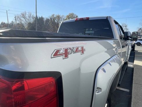 Used 2015 Chevrolet Silverado 2500 LT w/ LT Convenience Package image 7