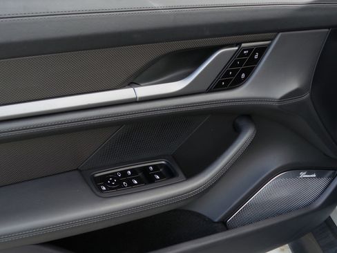 Used 2021 Porsche Taycan Turbo S image 27