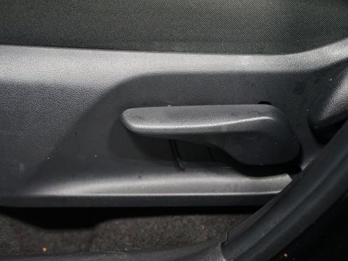 Certified 2025 Toyota RAV4 LE image 32