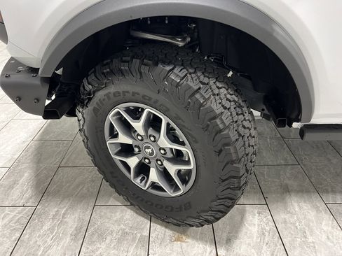 Used 2024 Ford Bronco Badlands image 32