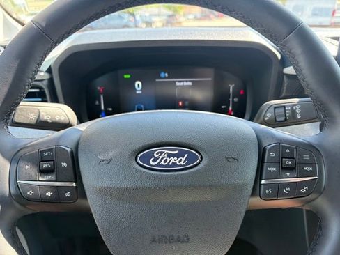 Used 2025 Ford Maverick XLT w/ XLT Luxury Package FWD image 18