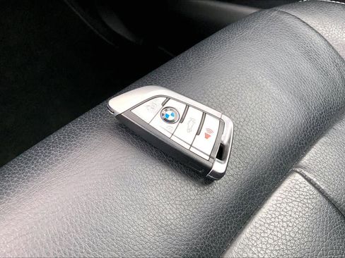 Used 2018 BMW X5 xDrive35i w/ M Sport Package AWD/4WD image 15