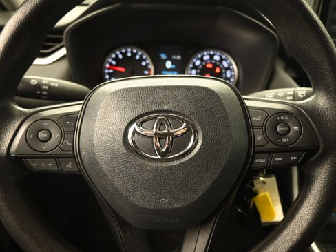 Certified 2022 Toyota RAV4 LE FWD image 27