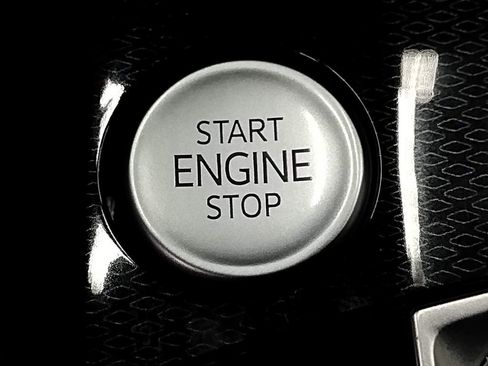 New 2025 Volkswagen Taos SEL image 35