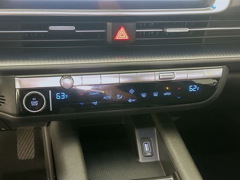 Used 2024 Hyundai Ioniq 6 SE image 24