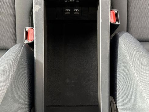Certified 2023 Toyota Prius LE FWD image 30