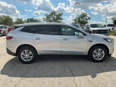 Used 2021 Buick Enclave Essence FWD image 5