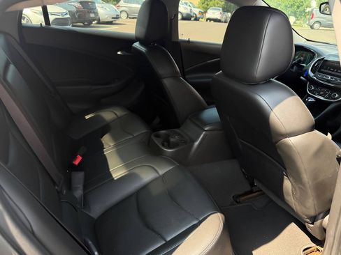 Used 2017 Chevrolet Volt Premier w/ Driver Confidence II Package FWD image 17