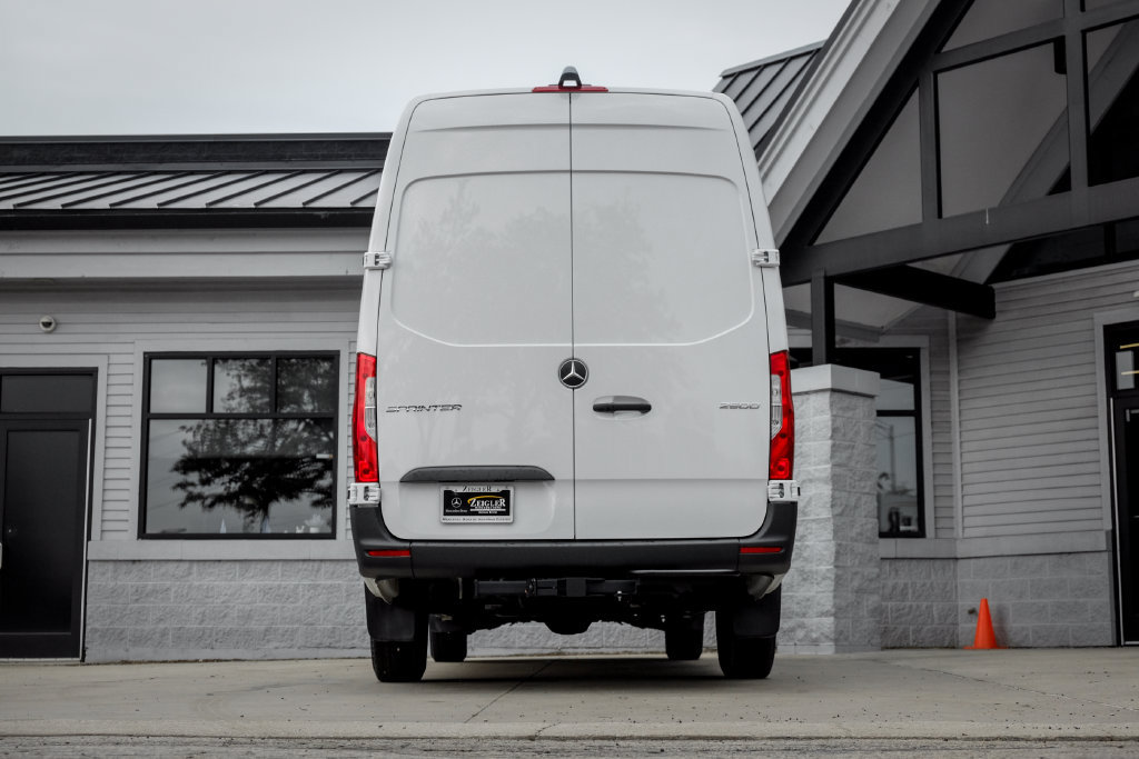 Used 2026 Mercedes-Benz Sprinter 2500 image 8