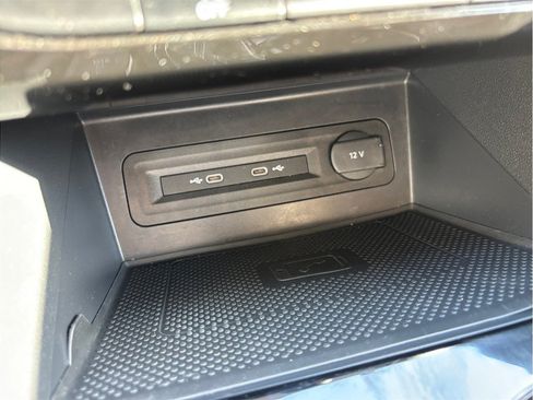 Used 2022 Volkswagen Atlas SE FWD image 34