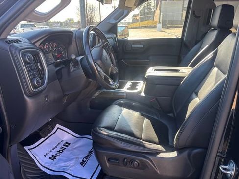 Used 2020 Chevrolet Silverado 1500 RST image 2