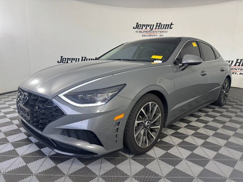 Used 2022 Hyundai Sonata Limited w/ Cargo Package FWD image 1