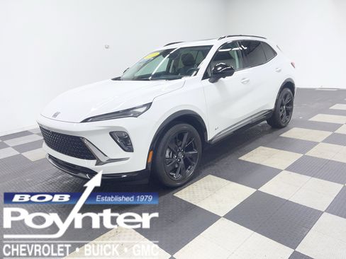 Used 2024 Buick Envision Sport Touring image 1