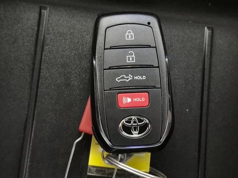 New 2026 Toyota Tundra Platinum image 29